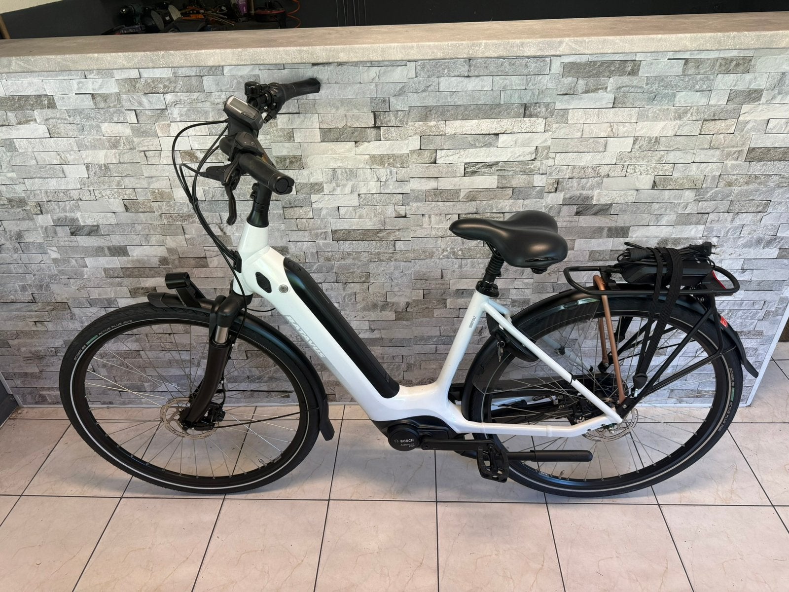 E-Bike Batavus Finez TOTAAL 4000km. Bosch Active Line., Ophalen, Batavus, Zo goed als nieuw, 47 tot 51 cm