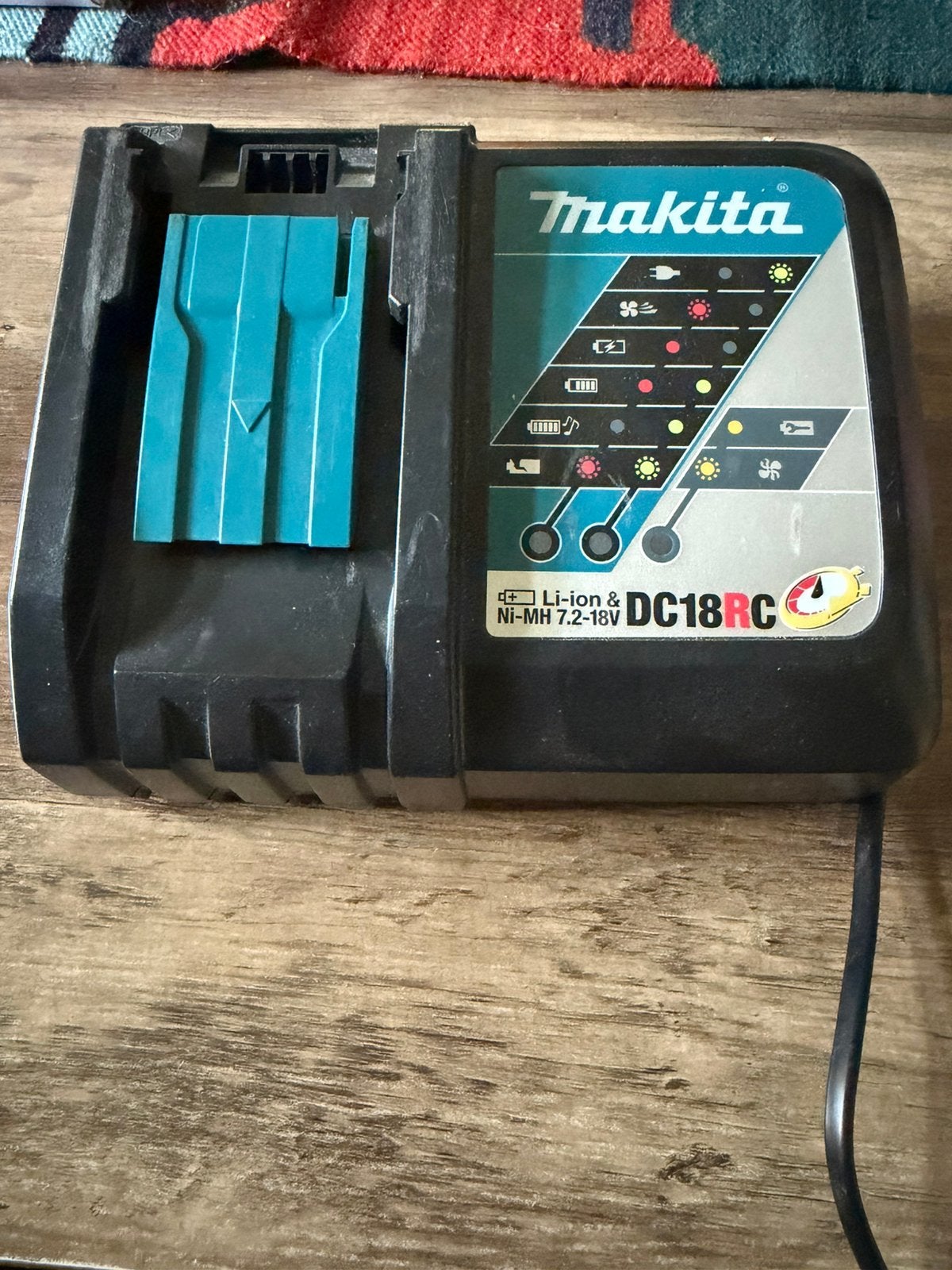 Makita DC18RC snellader 18V