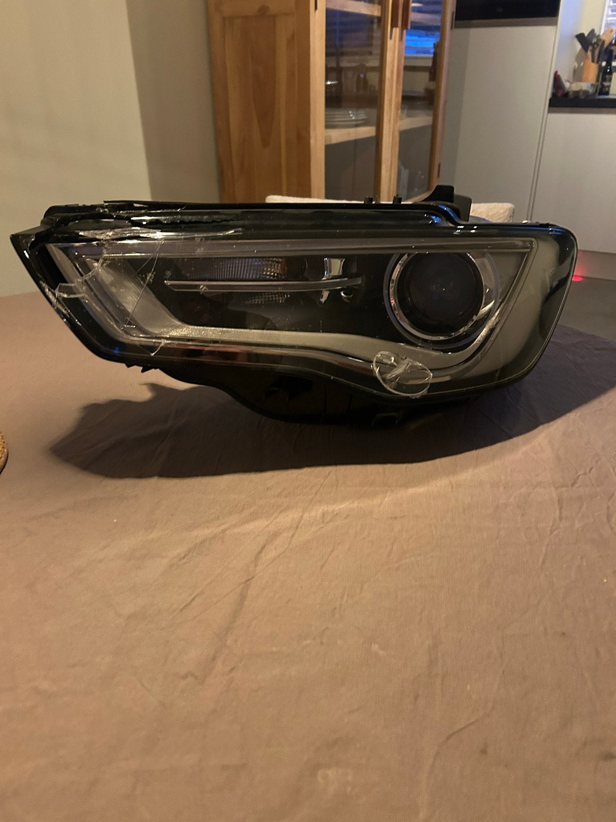 Beschadigde koplamp Audi A3 8V bixenon, Auto-onderdelen, Ophalen, Gebruikt, Audi