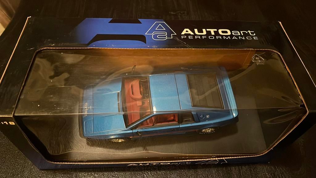 Lotus Turbo Esprit Essex 1:18 Autoart, Hobby en Vrije tijd, Modelauto's | 1:18, Ophalen, Zo goed als nieuw, Auto, Autoart