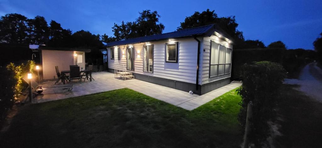 Stacaravan  Ouddorp, Zuidholland, Zeeland als nieuw, Caravans en Kamperen, Stacaravans