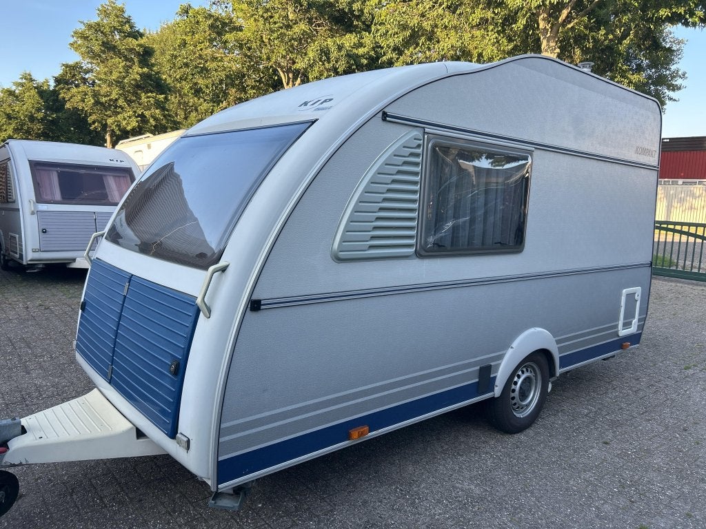 KIP 37 EK TOILET, LUIFEL, VOORTENT, MOVER, Standaardzit, Kip, Tot en met 2, A.G. Bellstraat 4 7903 AD Hoogeveen