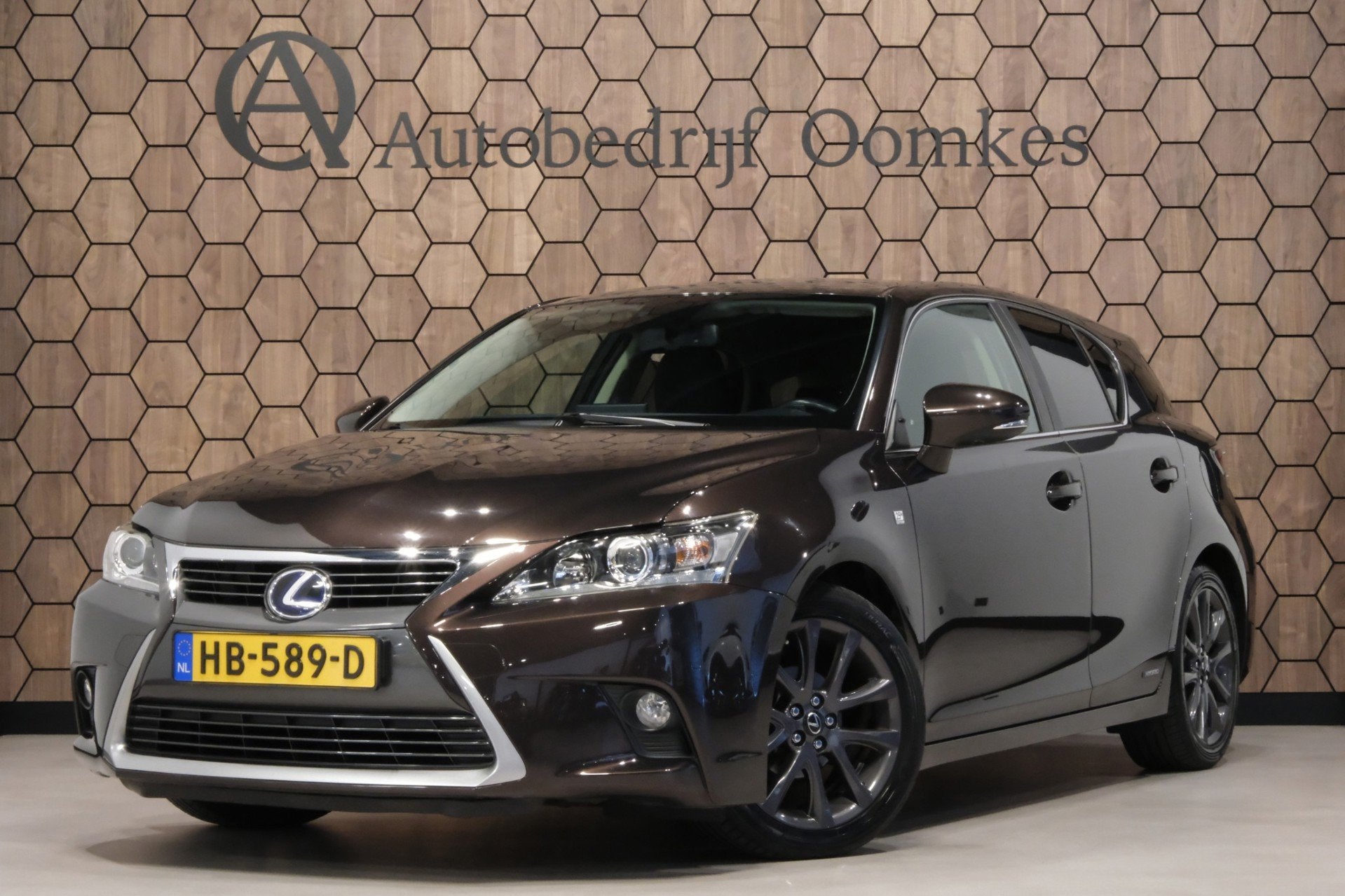 Lexus CT 200h 25th Edition* Camera/Navigatie/Luxe Bekleding, 1345 kg, 28 km/l, Gebruikt, Euro 6