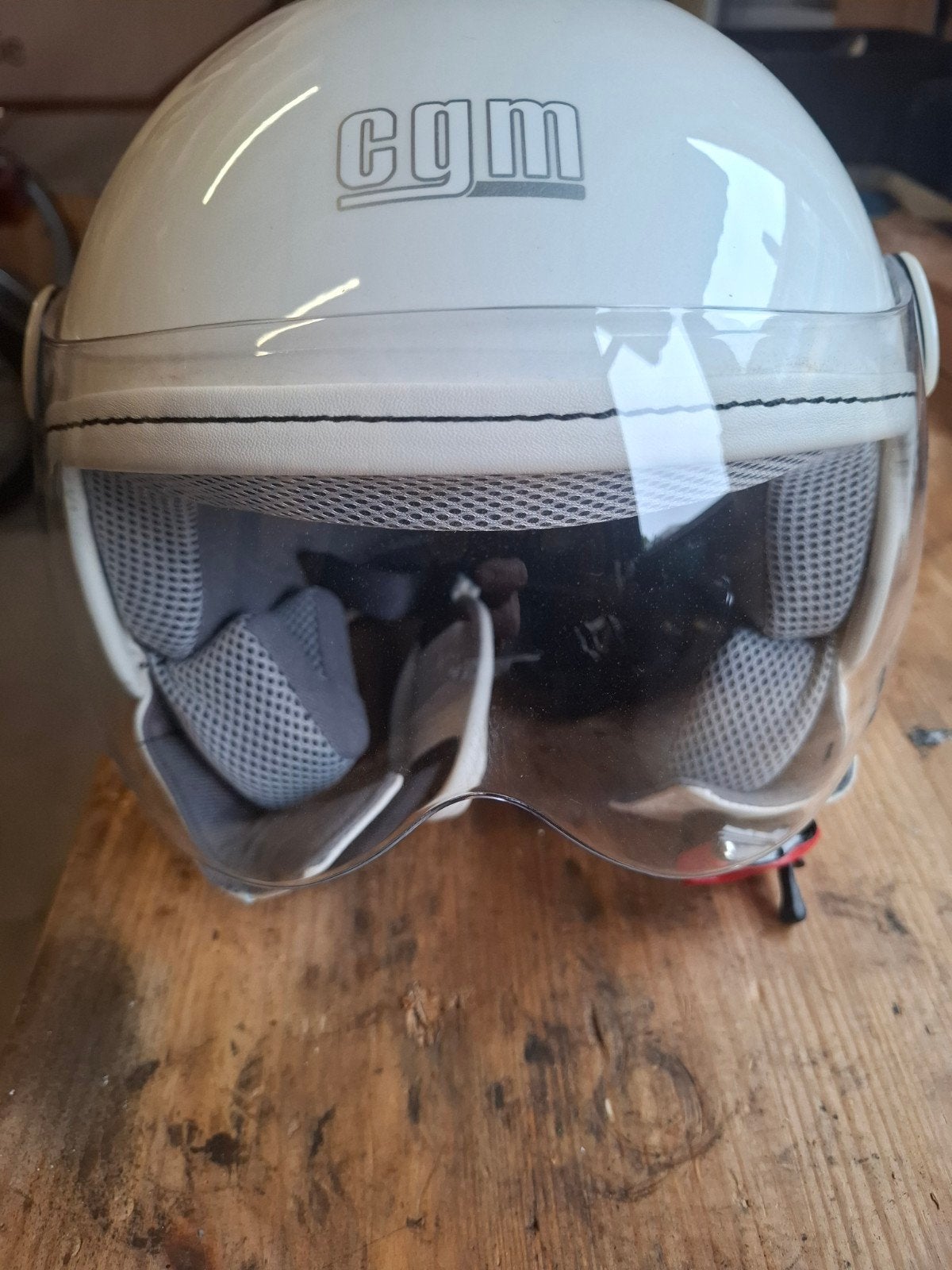 witte (kinder) helm, Ophalen of Verzenden, Zo goed als nieuw