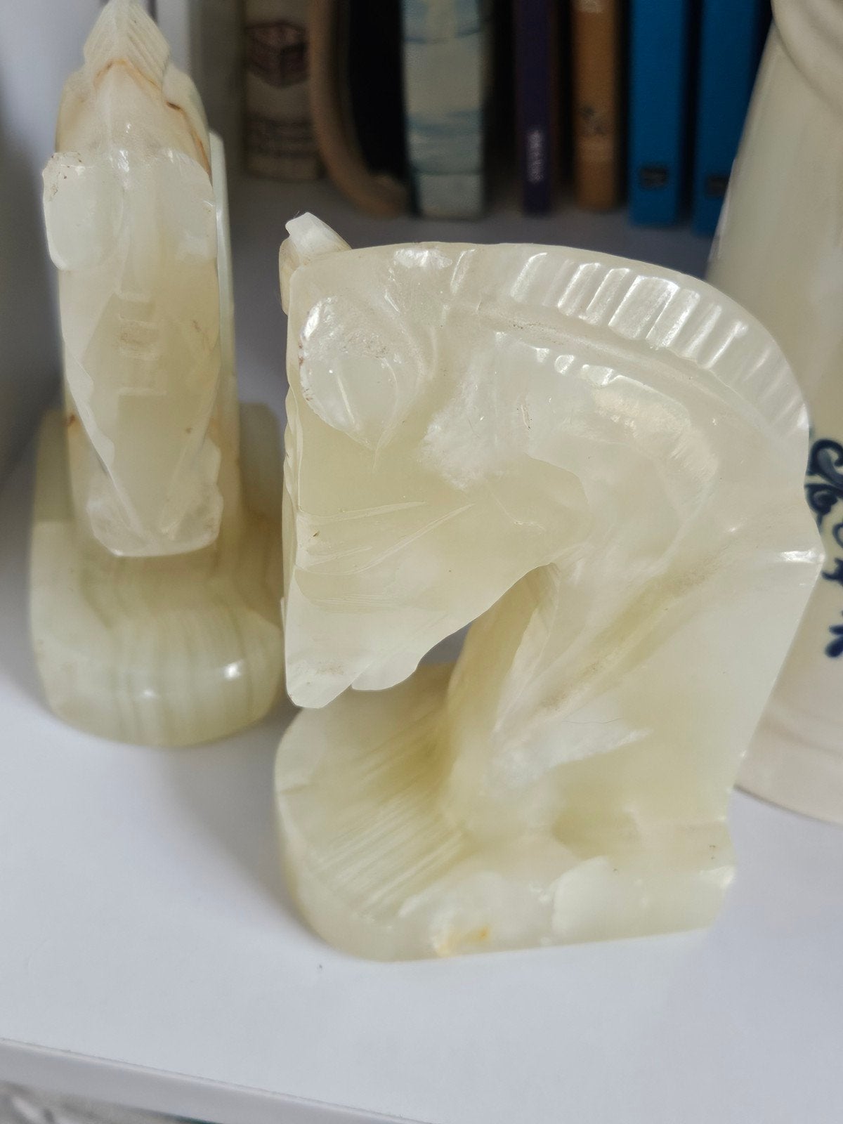 Onyx marmeren boekensteunen. 13 cm.hoogte., Antiek en Kunst, Ophalen