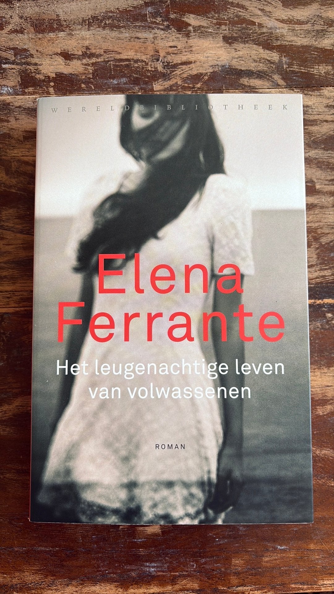 Elena Ferrante - Het leugenachtige leven van volwassenen, Boeken, Literatuur, Ophalen of Verzenden, Zo goed als nieuw, Elena Ferrante