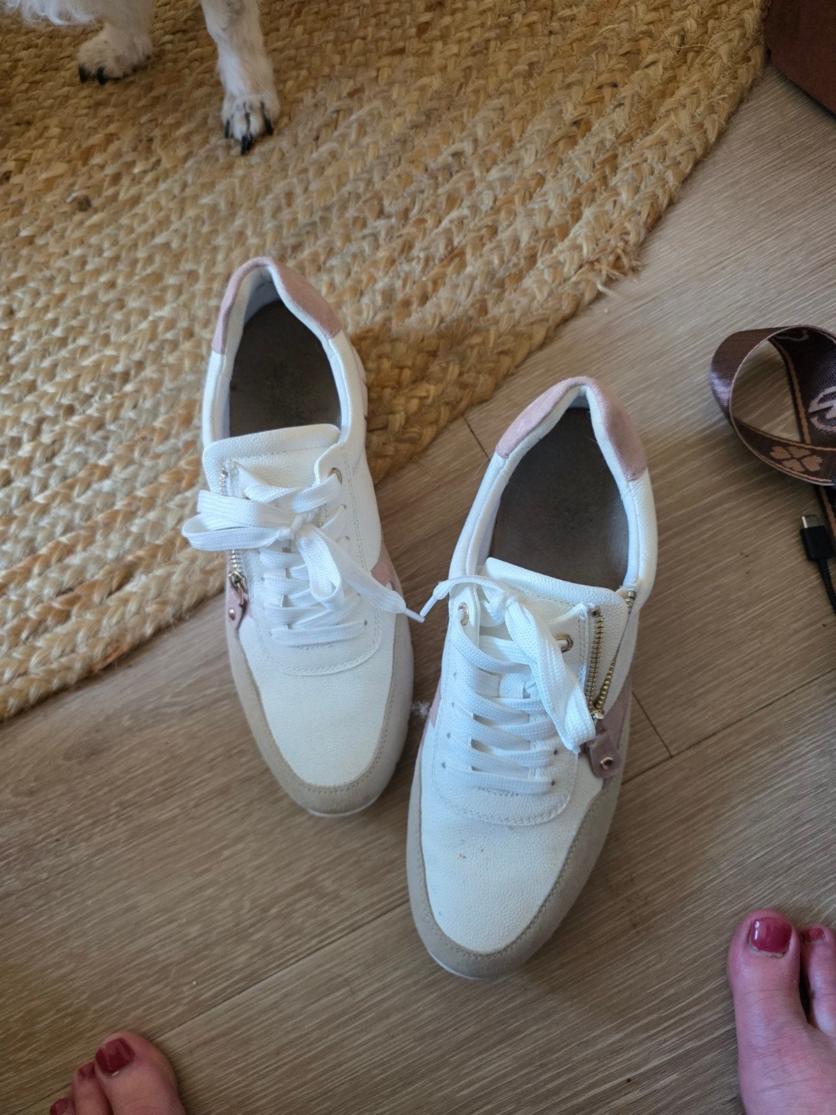 Witte sneakers met roze details, Ophalen, Wit, Merk Medicus, Sneakers of Gympen