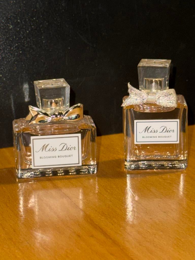 Miss Dior Blooming Bouquet Miniatuur Parfum Set, Ophalen of Verzenden, Zo goed als nieuw, Miniatuur