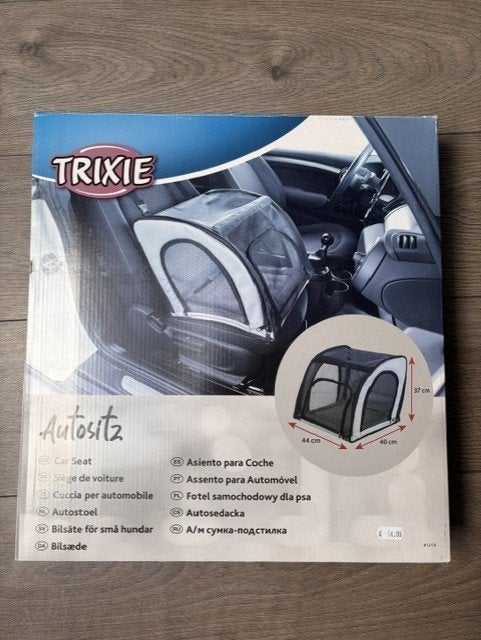 Te koop Honden autozitje., Trixie, Ophalen of Verzenden, Zo goed als nieuw, Hondenautostoel