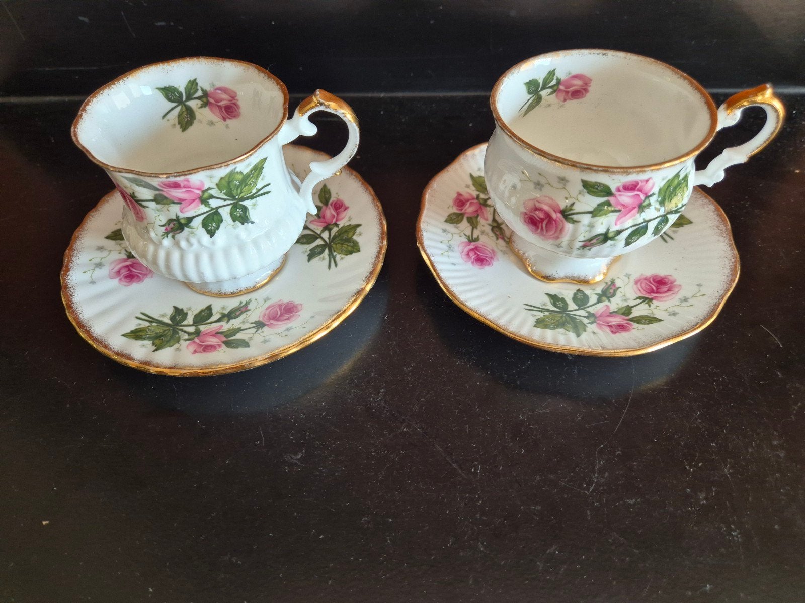 Elisabethan fine bone china porselein, Ophalen of Verzenden, Gebruikt, Porselein, Kop en/of schotel