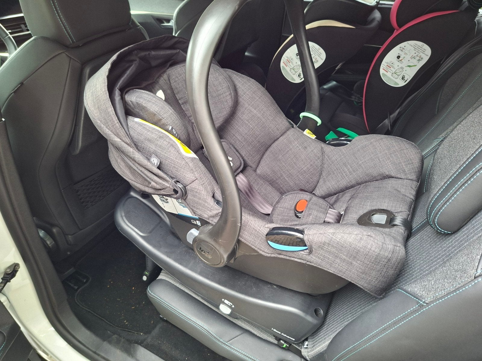 Joie maxi cosi met isofix base, Ophalen, Gebruikt