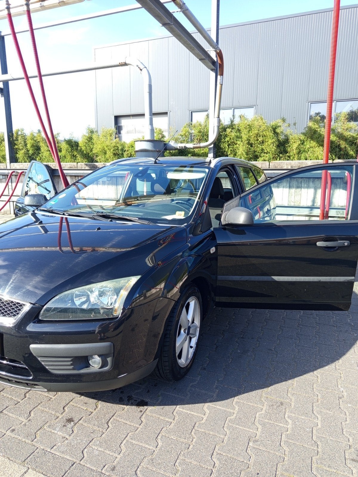 Foto 6 van Ford Focus 1.6 74KW Wagon 2005 Zwart