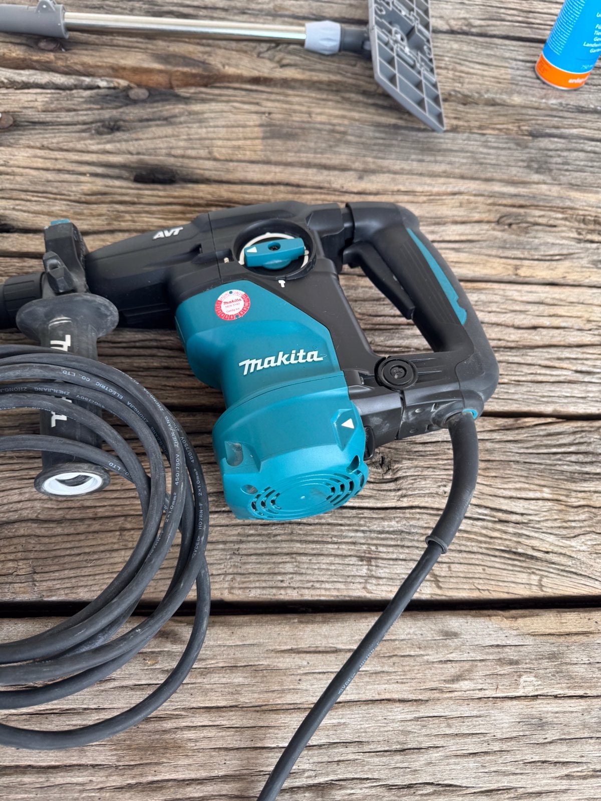 MAKITA HR3011FCJ, boor/hak hamer sds -plus, Doe-het-zelf en Verbouw, Ophalen, Zo goed als nieuw, 600 watt of meer, Boor- en/of Breekhamer