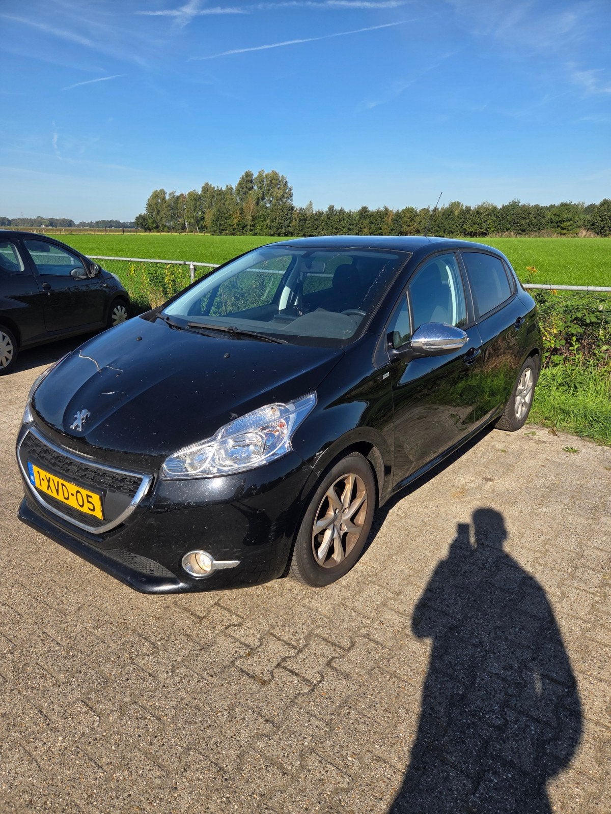 Peugeot 208 1.2 VTI 60KW/82PK 5-D 2014 Zwart, Auto's, Voorwielaandrijving, 31 €/maand, 1199 cc, Zwart