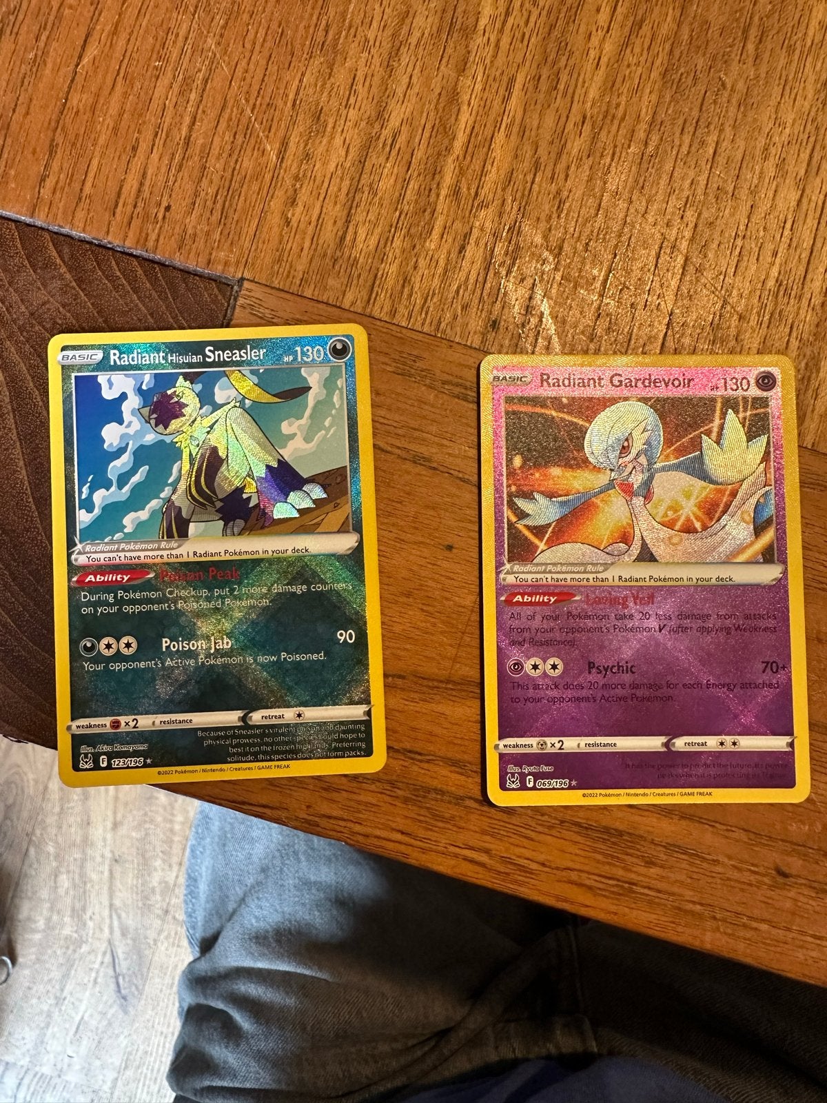 Pokémon TCG: Radiant Hisuian Sneasler & Radiant Gardevoir, Ophalen of Verzenden, Zo goed als nieuw, Meerdere kaarten, Foil