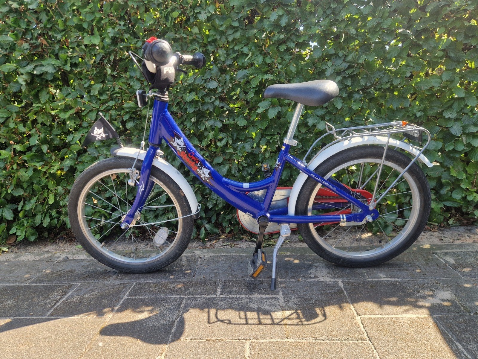Kinderfiets 18 inch - Blauw met piratenthema, Ophalen, Gebruikt, 16 tot 20 inch