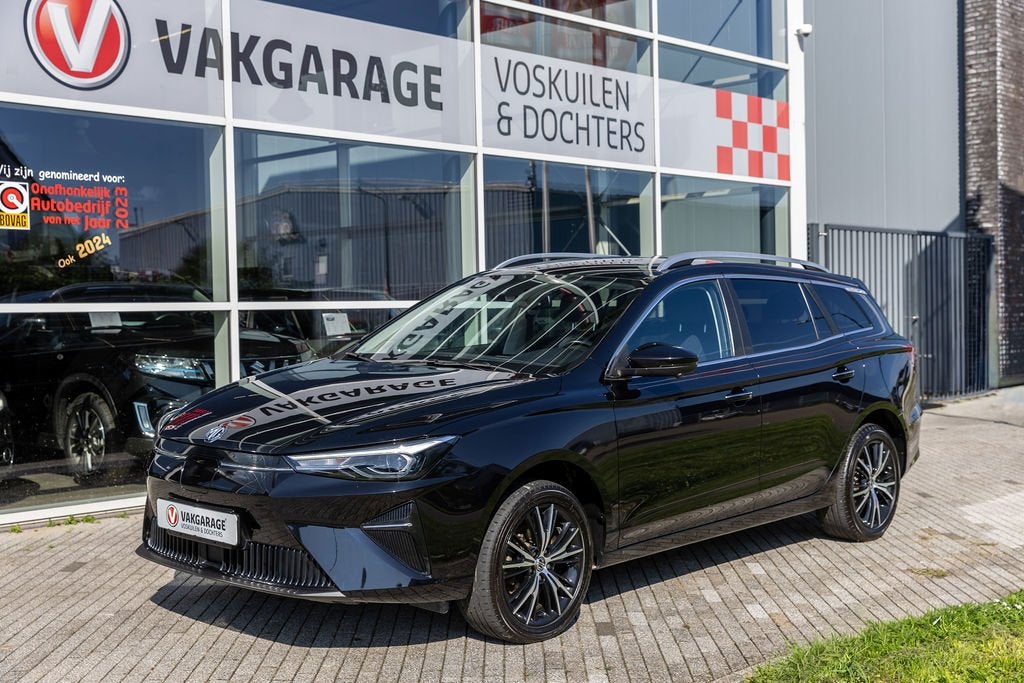 MG MG5 Electric Long Range Luxury 61 kWh Black, Auto's, Gebruikt, Zwart, 156 pk, Zwart