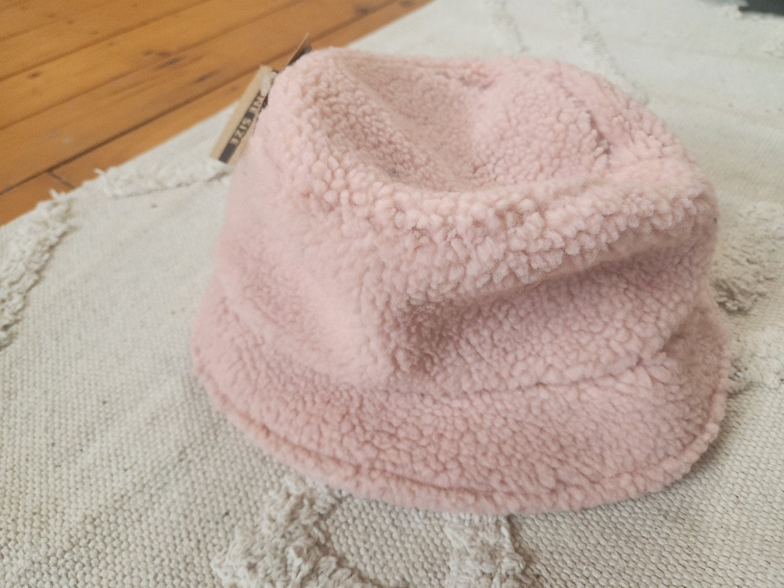 Roze teddy bucket hat - extra kleine maat (XS), Kleding | Dames, Hoeden en Petten, Ophalen of Verzenden, Gedragen, 55 cm (S, 6⅞ inch) of minder