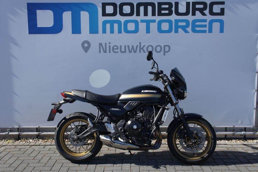 KAWASAKI Z650RS (bj 2025) 4,111 km, Motoren, 2 cilinders, Bedrijf, Onbekend, KAWASAKI