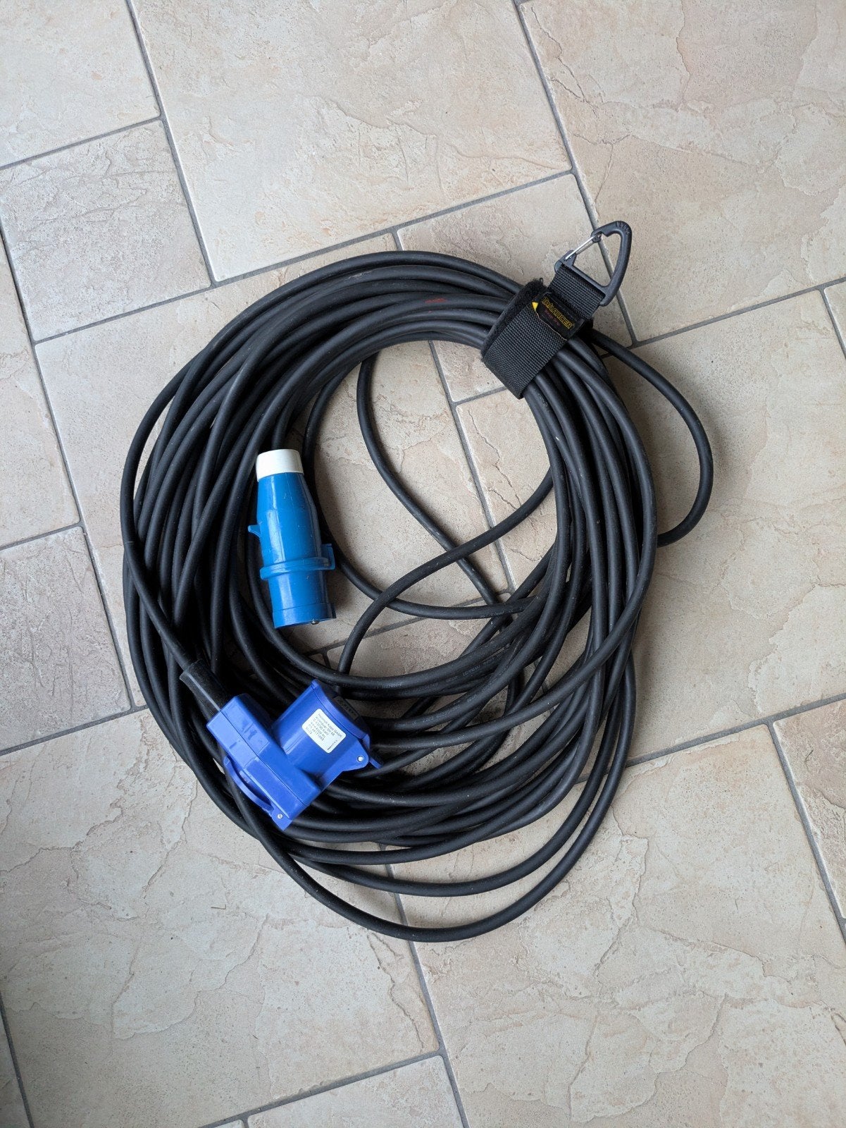 25m CEE camping verleng kabel, Ophalen