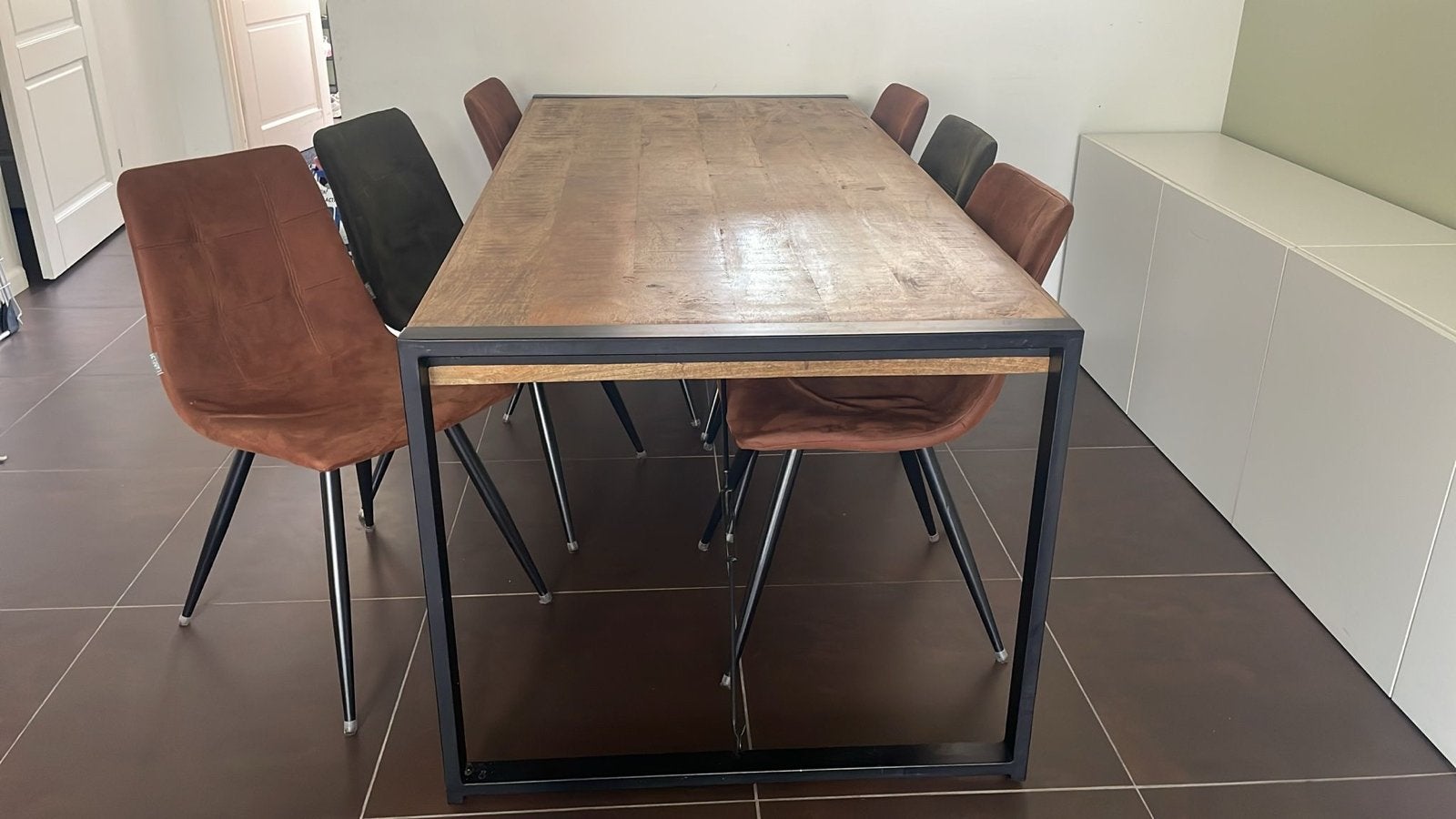 Robuuste eettafel met metalen onderstel en houten blad, Ophalen, Eikenhout, 50 tot 100 cm, Zo goed als nieuw