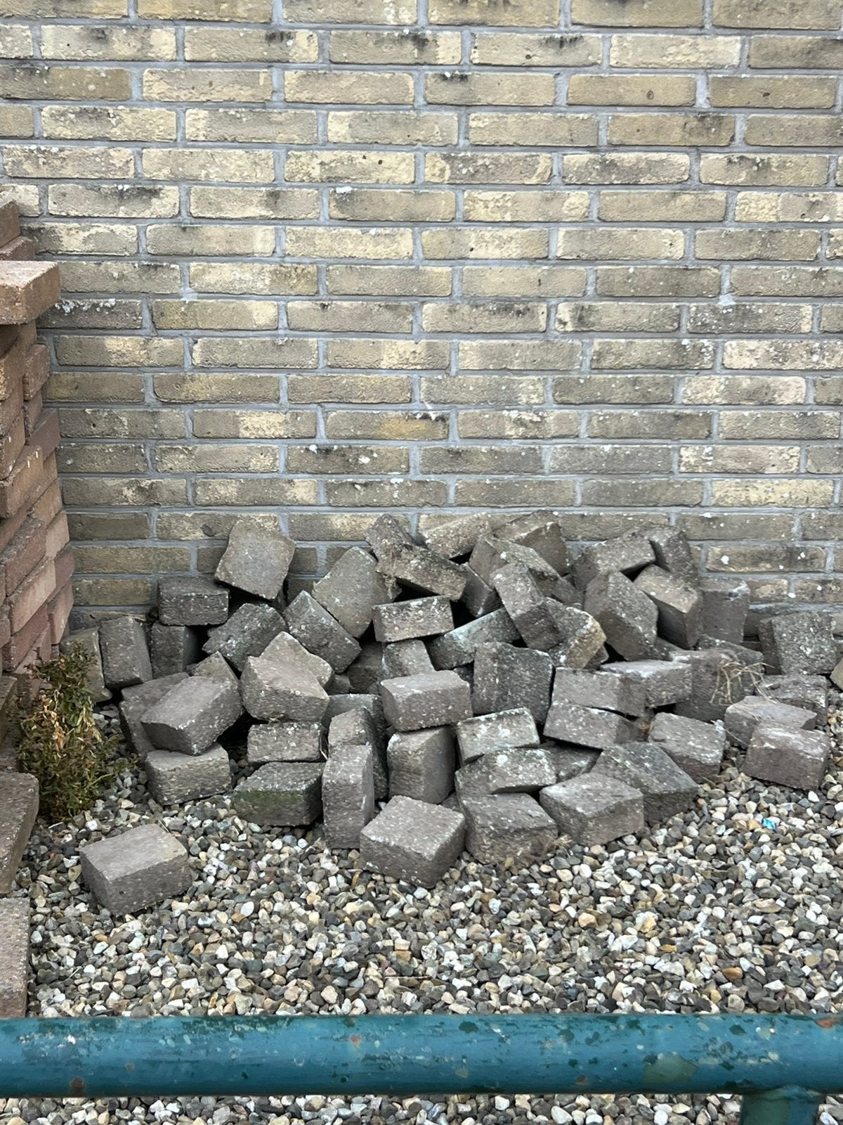 Gratis partijtje afhalen tuintegels bandjes diverse maten, Tuin en Terras, Ophalen, Gebruikt, Beton, Terrastegels