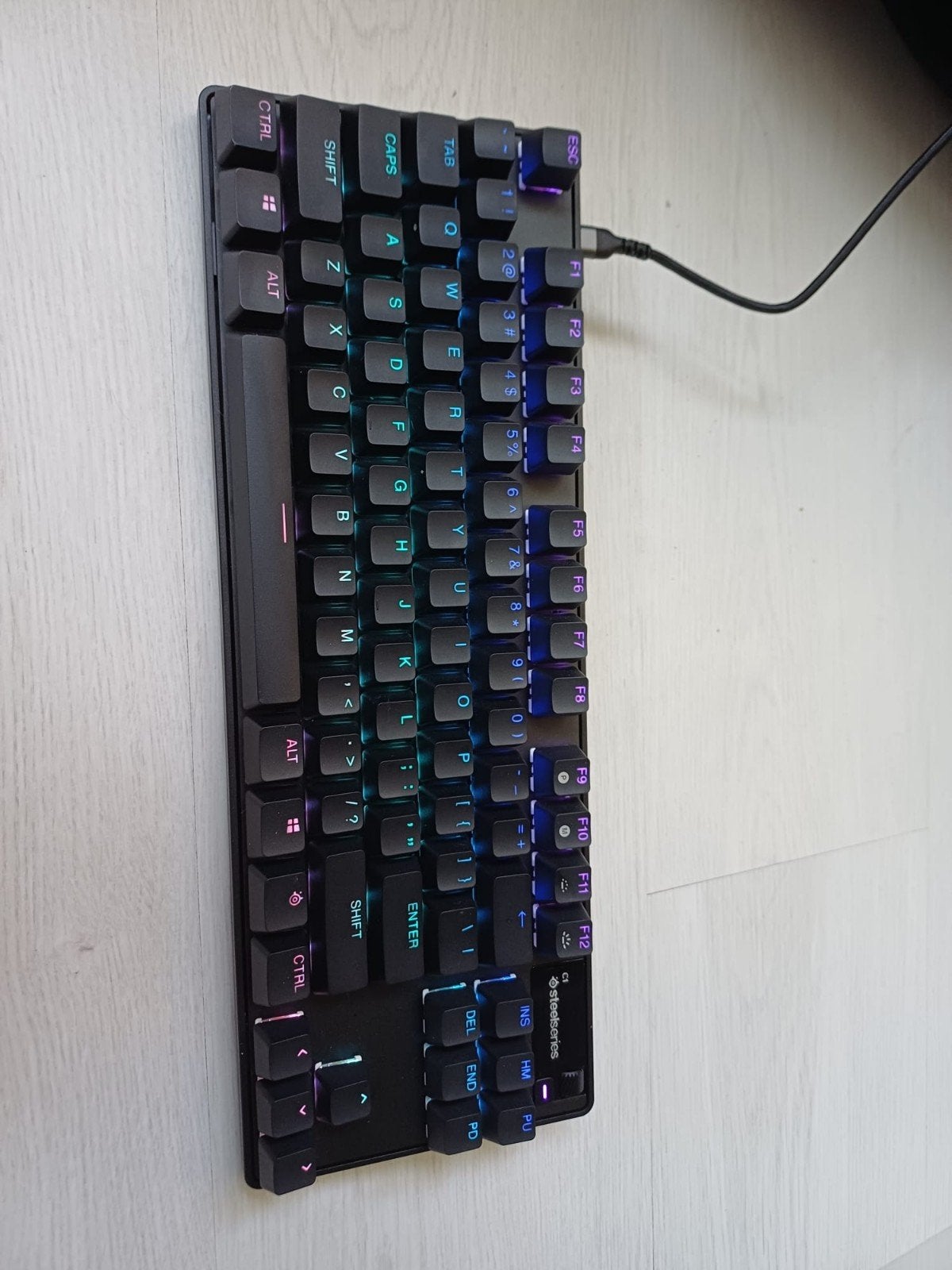 SteelSeries Apex 7 TKL Gaming Toetsenbord Qwerty, Computers en Software, Toetsenborden, Verlichte toetsen, Ophalen of Verzenden