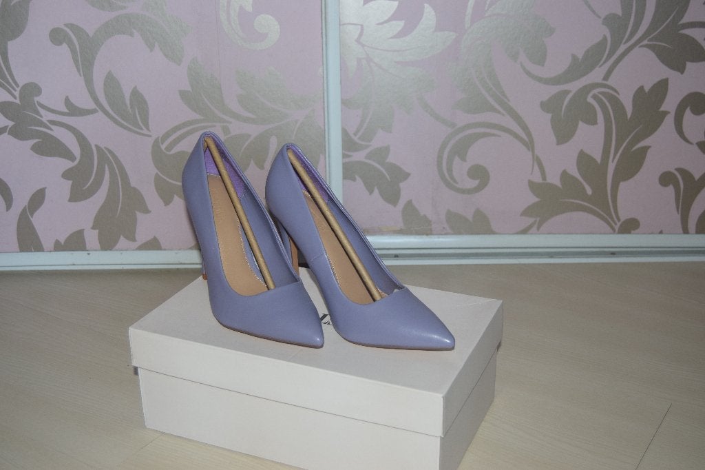 Lila pumps.mt 39 hak 9 cm merk justfab, Kleding | Dames, Pumps, Overige kleuren, Verzenden, Nieuw