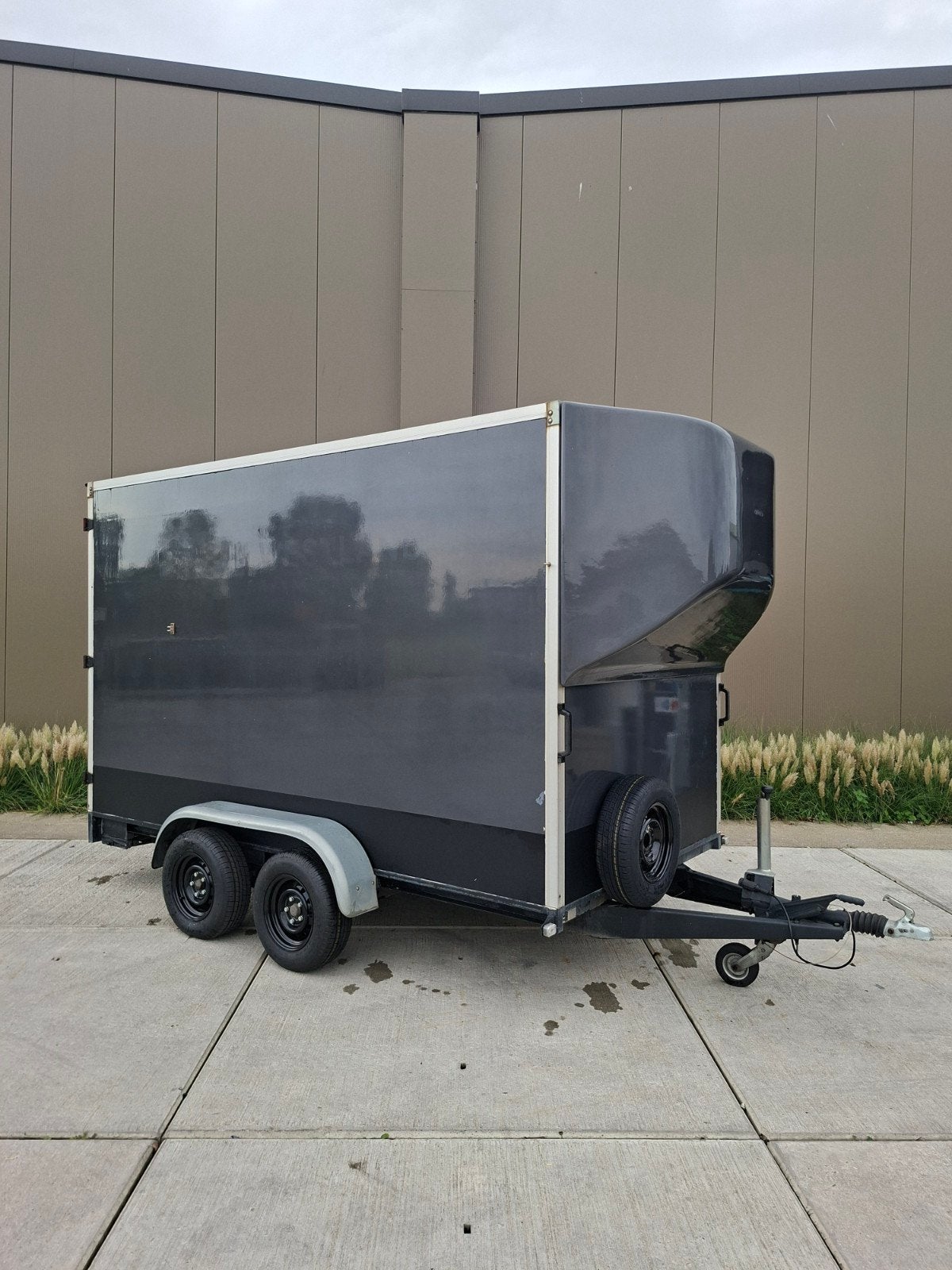Hapert gesloten trailer - dichte aanhanger 2700kg - zwart, Ophalen, Gebruikt, Hapert, X