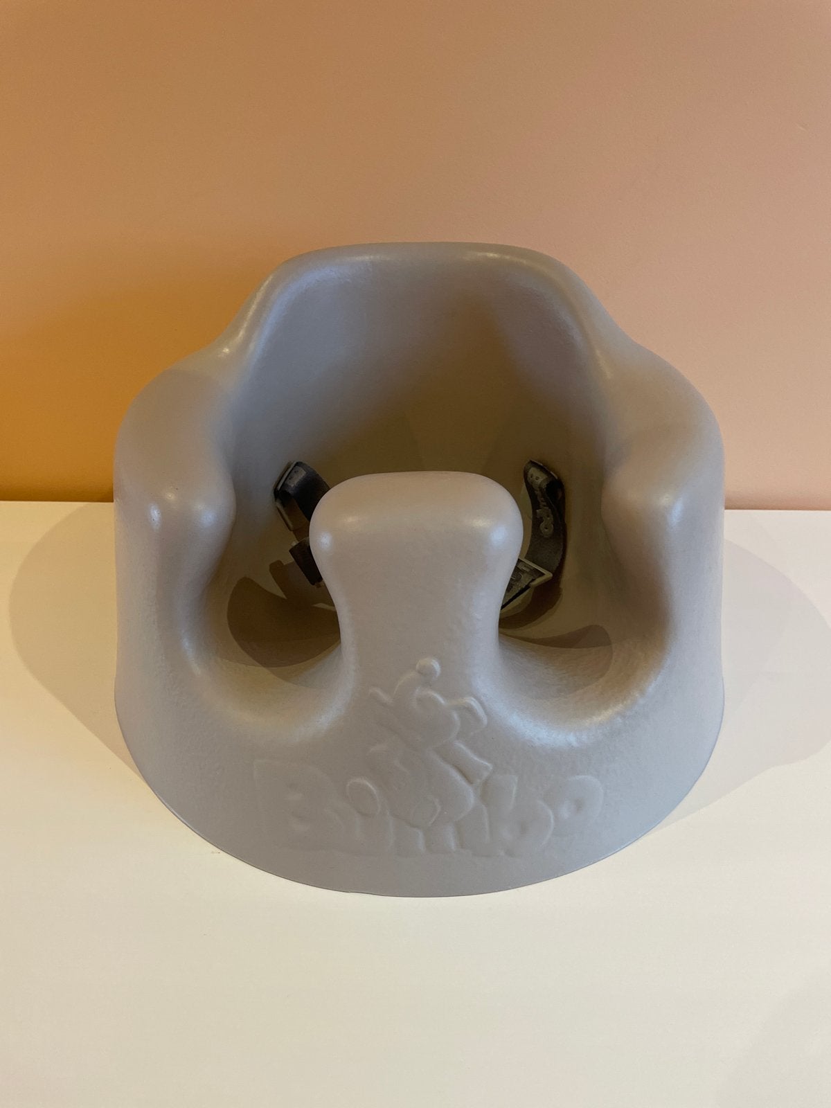 Bumbo Seat - Zo goed als nieuw, Kinderen en Baby's, Kinderstoelen, Ophalen, Zo goed als nieuw, Overige typen, Gordel(s)