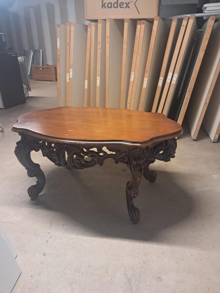 Antieke salontafel barok stijl sierlijk houtsnijwerk, Ophalen, 100 tot 150 cm, 50 tot 100 cm, Minder dan 50 cm