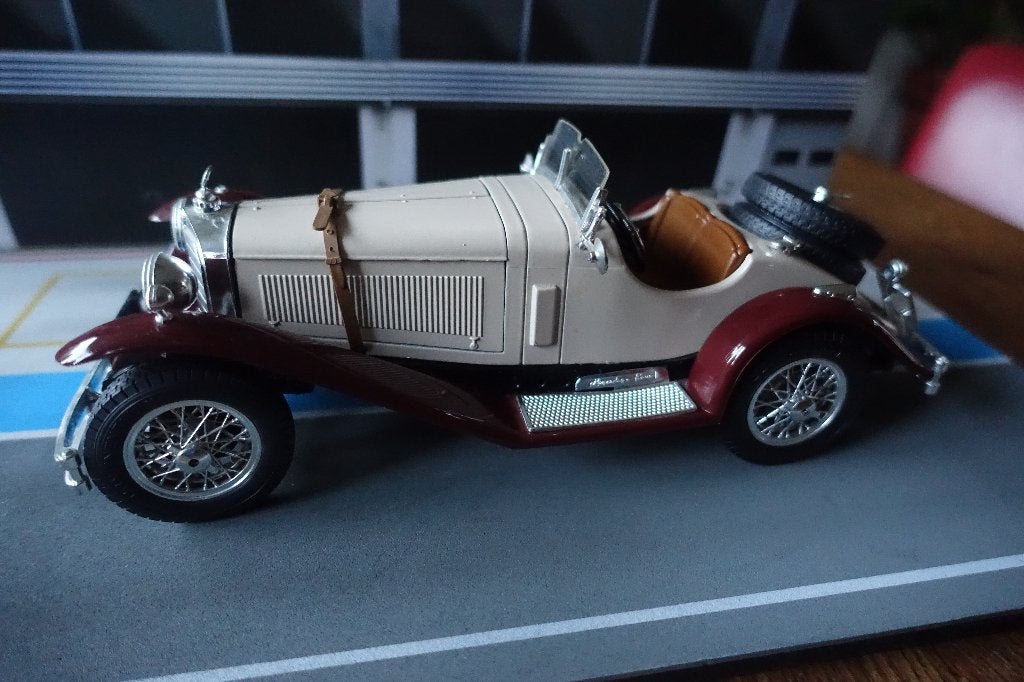 Mercedes Benz SSK Burago, Ophalen of Verzenden, Zo goed als nieuw, Auto, Bburago