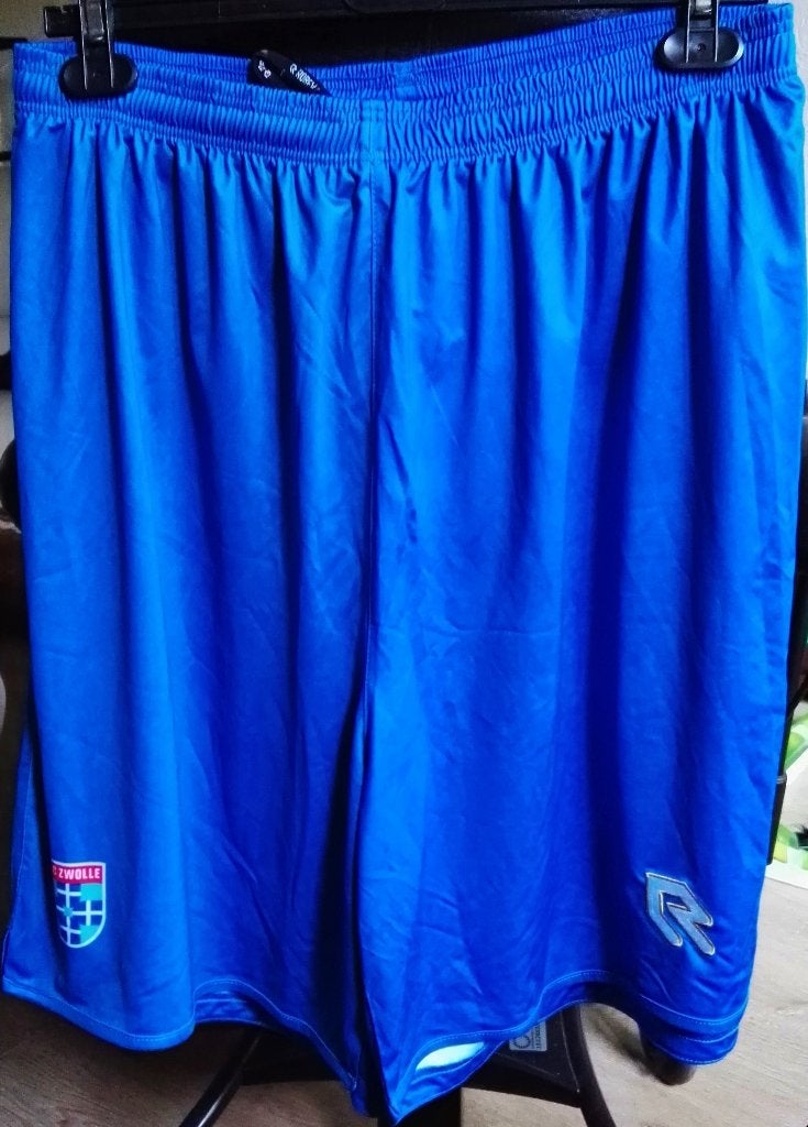 short; PEC Zwolle, Robey, mt 3XL, nieuwstaat, Ophalen of Verzenden, Zo goed als nieuw, Overige binnenlandse clubs, Shirt