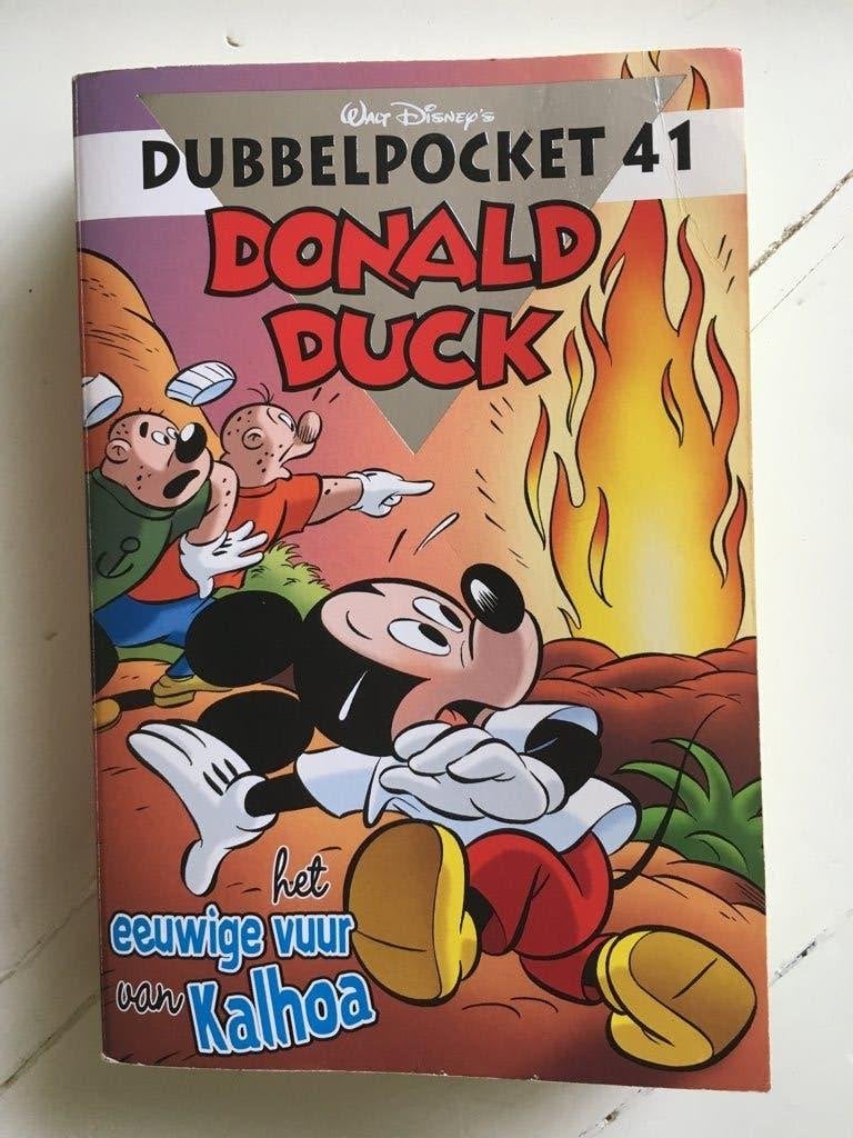 Donald Duck pocket 41 en extra’s, Walt Disney, Ophalen of Verzenden, Zo goed als nieuw, Meerdere stripboeken