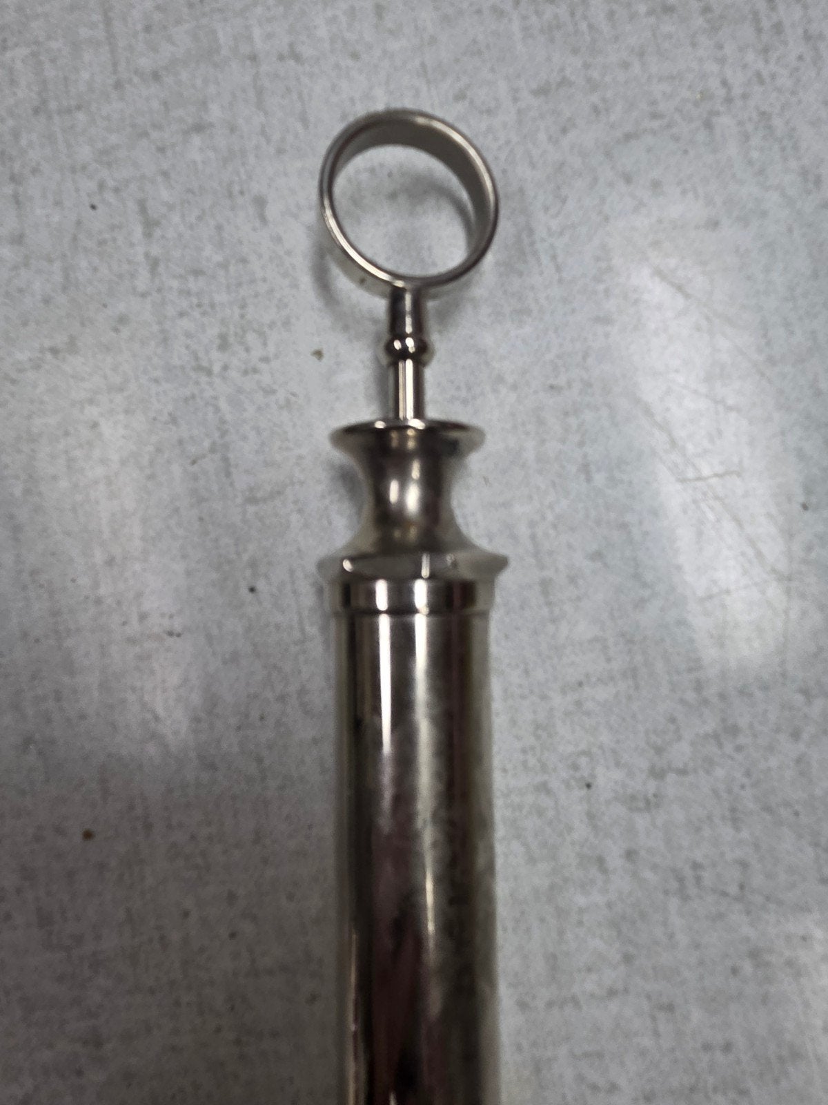 Antieke metalen spuit - Decoratief verzamelobject, Antiek en Kunst, Ophalen of Verzenden