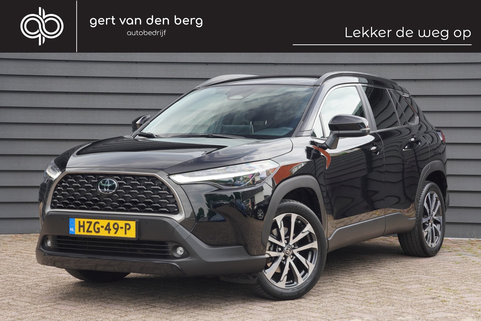 Toyota Corolla Cross Hybrid 140 Style - STOEL/STUURVERWARMIN, Stof, Gebruikt, 4 cilinders, Zwart