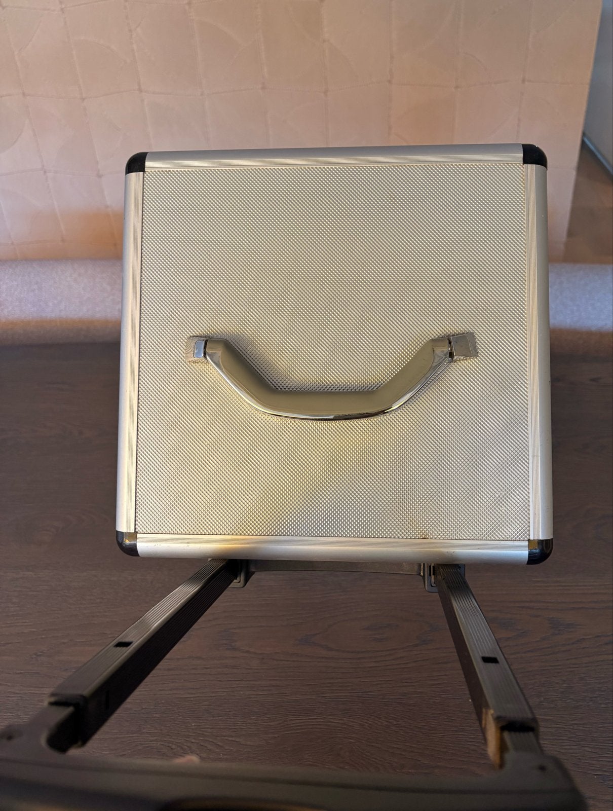 Aluminium Koffer op Wieltjes met Uitschuifbare Handgreep, Sieraden, Tassen en Uiterlijk, Koffers, Ophalen, Gebruikt, Slot, Minder dan 50 cm
