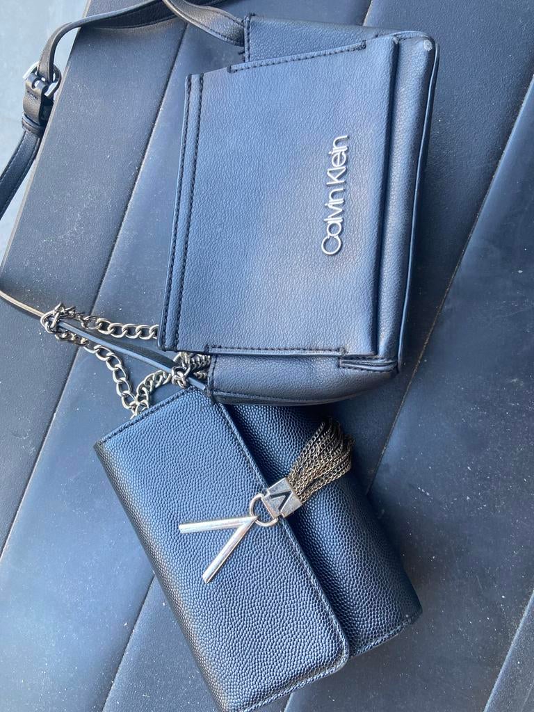 Calvin Klein schoudertasje en portemonnee set, Sieraden, Tassen en Uiterlijk, Tassen | Damestassen, Ophalen, Gebruikt, Zwart, Schoudertasje
