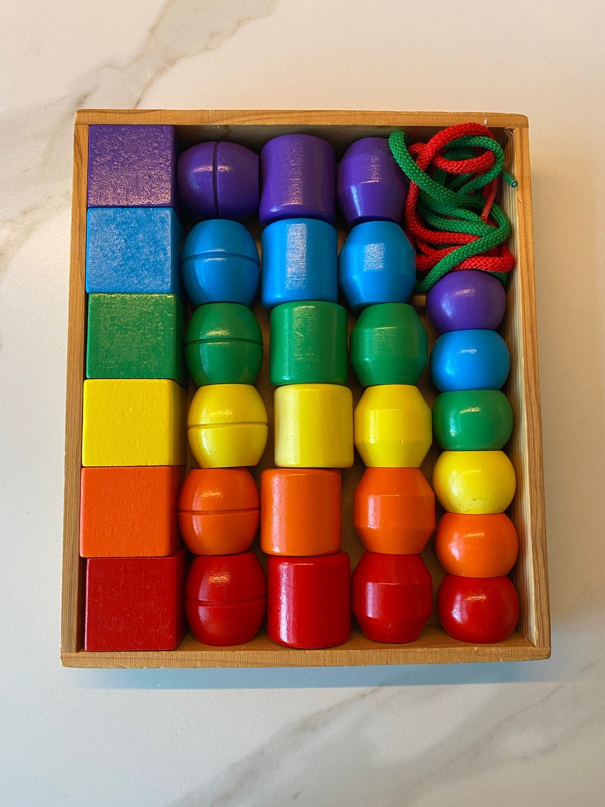 Melissa & Doug houten rijgkralen - Zeer goede staat, Ophalen, Zo goed als nieuw, Overige typen