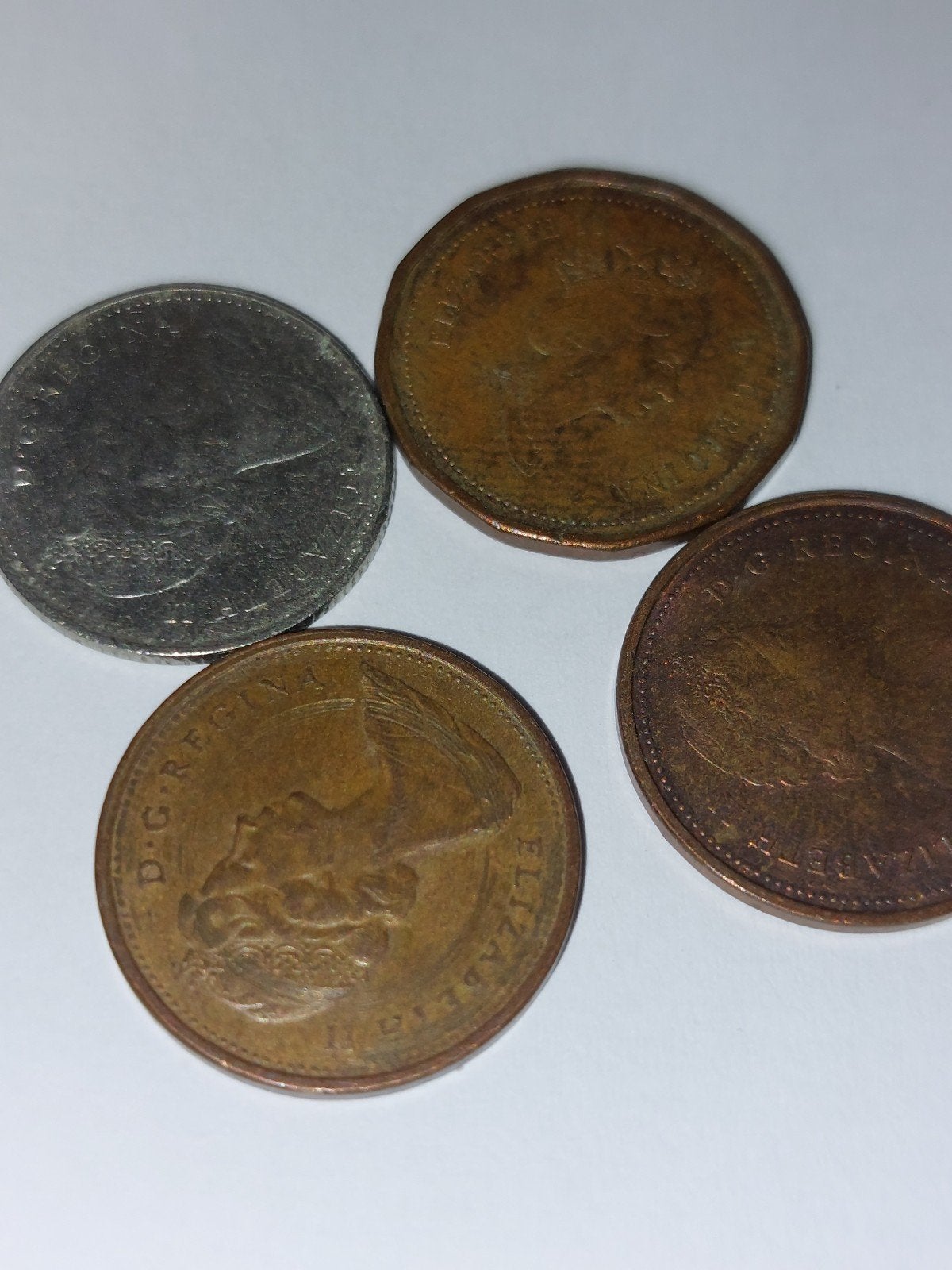 Canadese munten - 1 cent en 10 cent, Ophalen of Verzenden, Overige typen