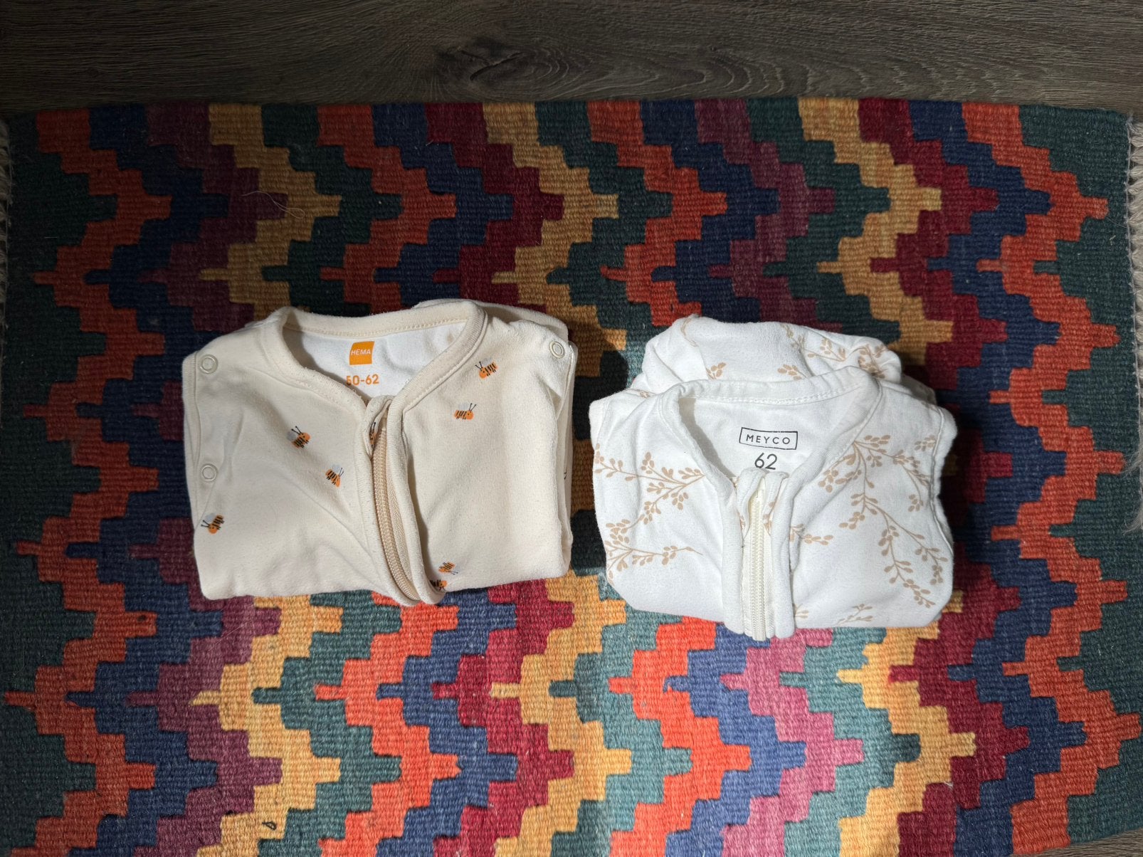 Twee babyslaapzakken, Kinderen en Baby's, Babykleding | Maat 62, Ophalen, Gebruikt, Jongetje of Meisje, Nacht- of Onderkleding