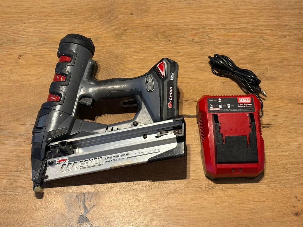 Senco Fusion F-16A 16 Gauge accu tacker FN65RHA, Doe-het-zelf en Verbouw, Gereedschap | Handgereedschap, Ophalen of Verzenden