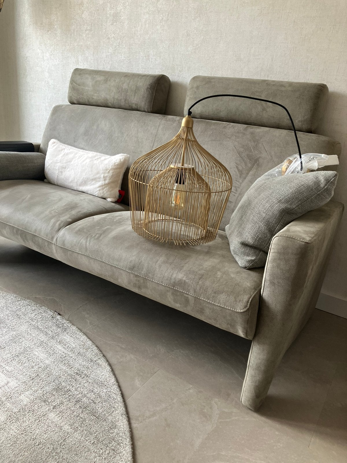 Te koop mooie goudkleurige hanglamp van riviera mason, Ophalen, Zo goed als nieuw, Minder dan 100 cm