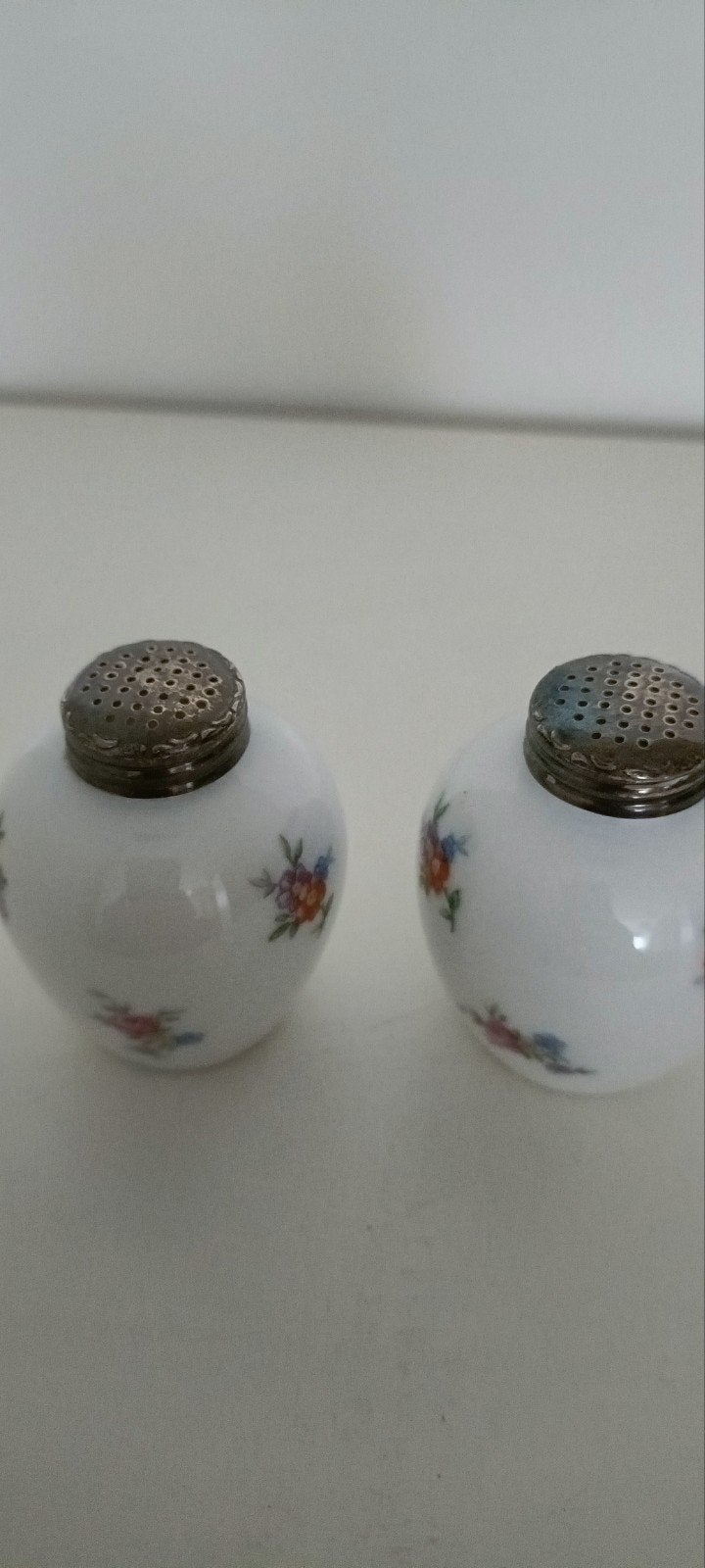 Haviland Bavaria Peper en Zout Stel met Bloemetjes, Antiek en Kunst, Ophalen of Verzenden