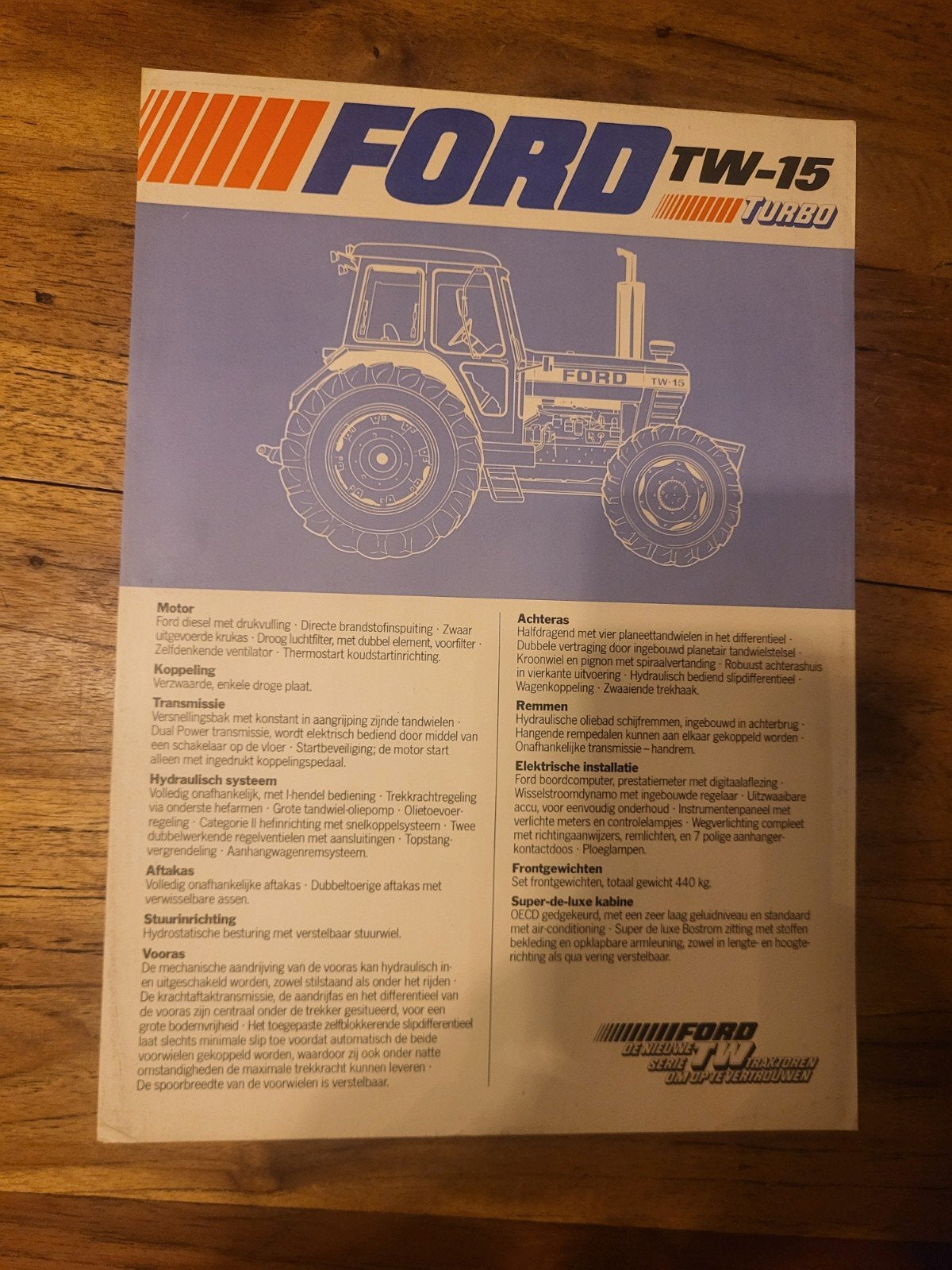 tractor folder Ford TW-15, Boeken, Ophalen of Verzenden