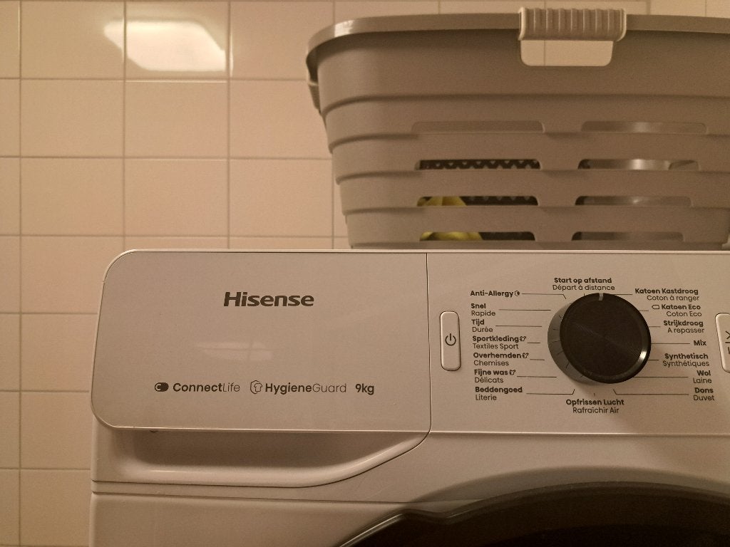 Droger Hisense  9 Kilo condensdroger 1 jaar oud, Witgoed en Apparatuur, Ophalen, Wolprogramma, 8 tot 10 kg, Zo goed als nieuw