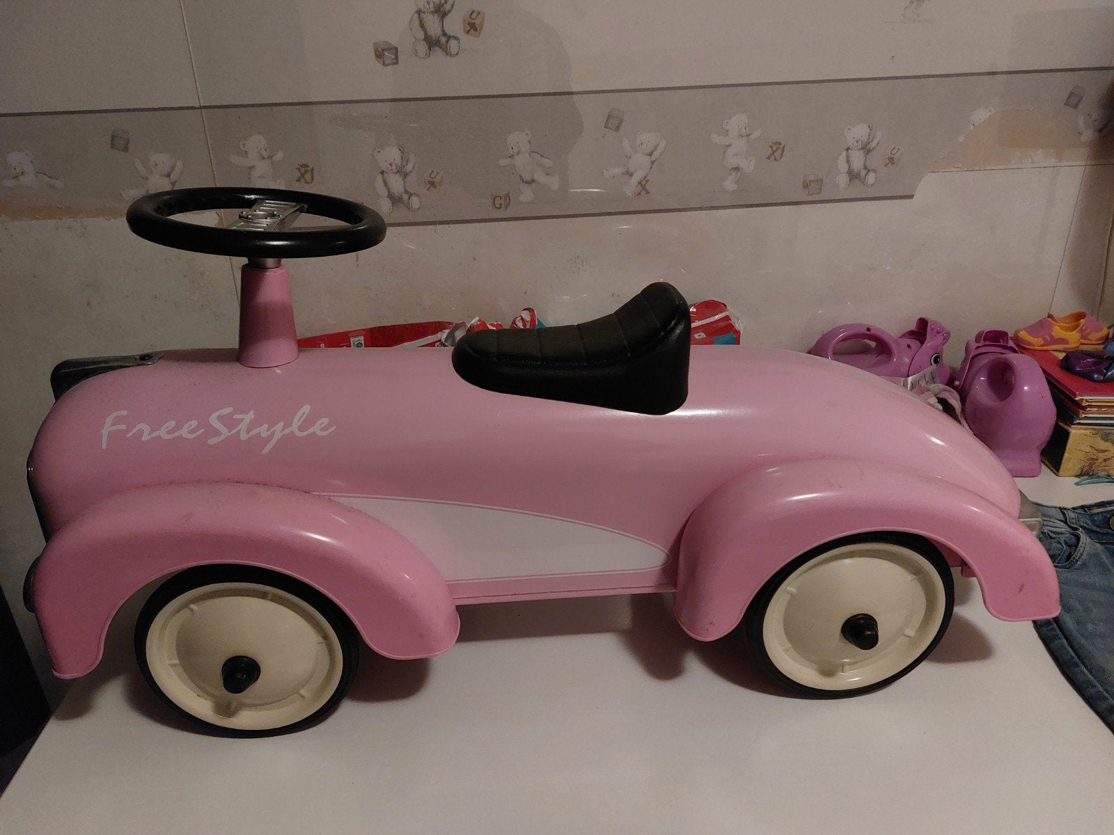 Vintage Roze Loopauto 'Free Style' voor Kinderen, Ophalen, Zo goed als nieuw, Loopvoertuig
