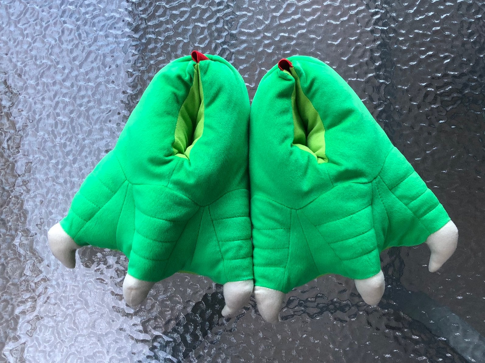 Draak lichtgeraakt sloffen maat 39/41, Verzamelen, Efteling, Ophalen of Verzenden, Zo goed als nieuw, Kleding