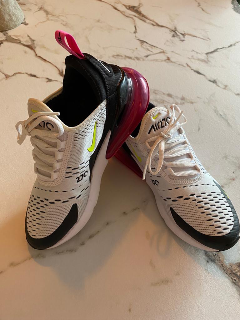 Nike Air Max 270, maat 38, sneakers, wit/neon/zwart, Wit, Ophalen of Verzenden, Sneakers of Gympen, Zo goed als nieuw
