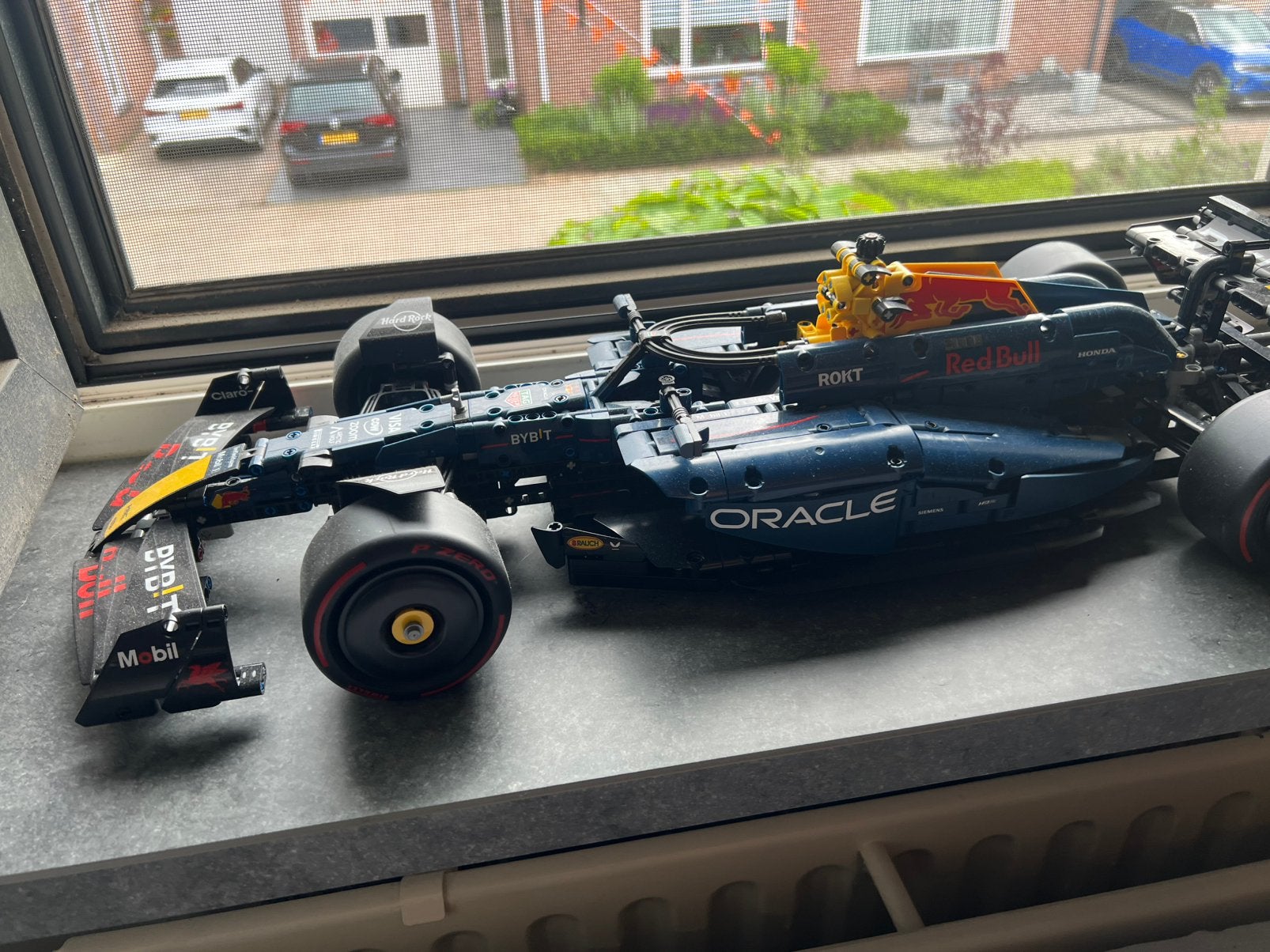 Redbull Lego Formule 1 Auto + 2 kleine autotjes, Ophalen, Zo goed als nieuw, Formule 1